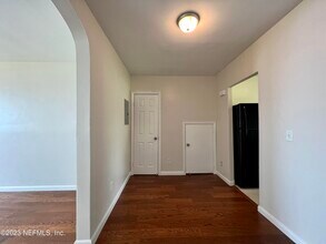 1781 River Rd-Unit -2 in Jacksonville, FL - Building Photo - Building Photo