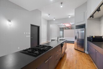 821 W Broad St in Richmond, VA - Building Photo - Building Photo