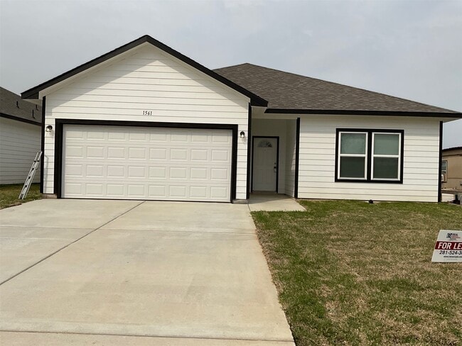 property at 1561 Rd 5728