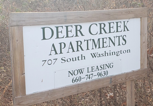 Deer Creek Apartments in Warrensburg, MO - Building Photo - Building Photo