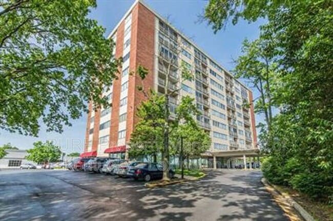 property at 2121 Nicholasville Rd