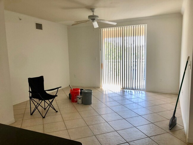 6559 Emerald Dunes Dr in West Palm Beach, FL - Building Photo - Building Photo