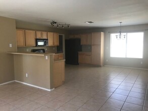 43826 Rio Grande Dr in Maricopa, AZ - Building Photo - Building Photo