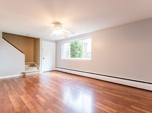 52 Wilson Dr in Framingham, MA - Building Photo - Building Photo