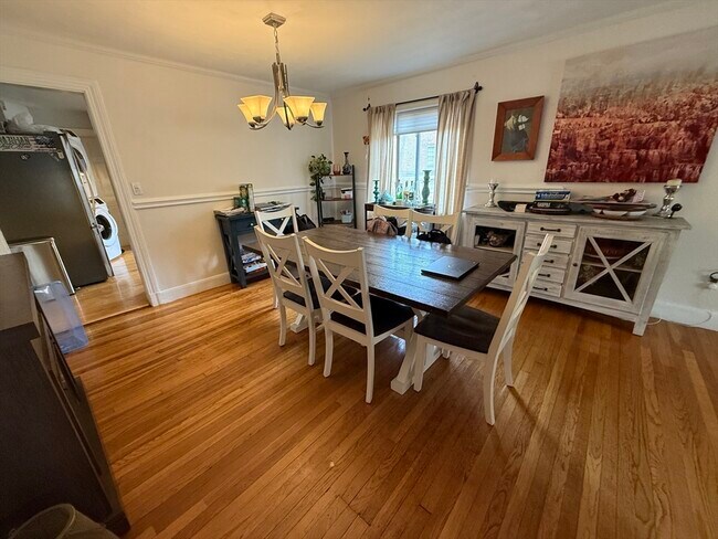 9 Reservoir Rd, Unit 1 in Chestnut Hill, MA - Building Photo - Building Photo