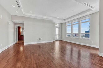 5455 Landmark Pl in Greenwood Village, CO - Foto de edificio - Building Photo