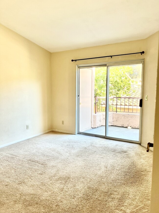 18650 Caminito Cantilena, Unit 294 in San Diego, CA - Foto de edificio - Building Photo