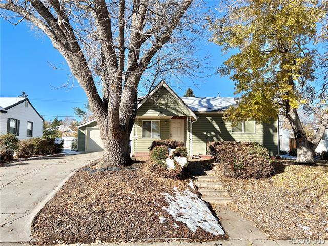 2235 S Hooker Way in Denver, CO - Foto de edificio - Building Photo