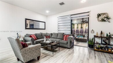 23424 SW 110th Ave in Princeton, FL - Building Photo - Building Photo