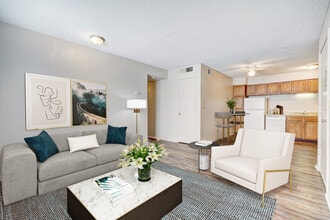 Winchester Run in Oklahoma City, OK - Building Photo - Building Photo