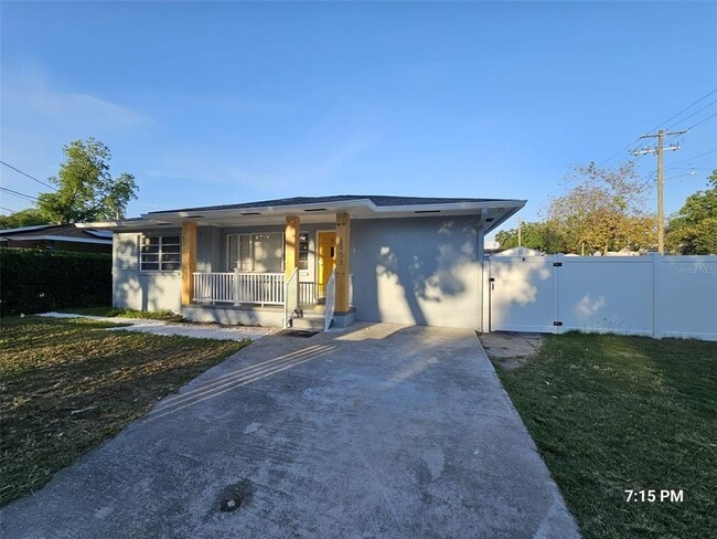 property at 6903 N River Blvd