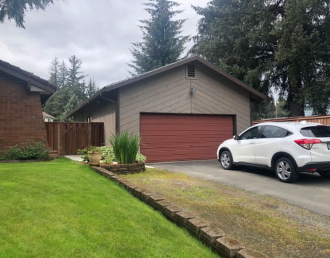 3473 Richards Dr in Juneau, AK - Building Photo - Building Photo