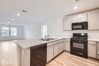3315 Aster Mdw Wy in Richmond, TX - Building Photo - Building Photo