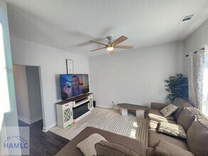 950 Meloney Dr in Hinesville, GA - Building Photo - Building Photo