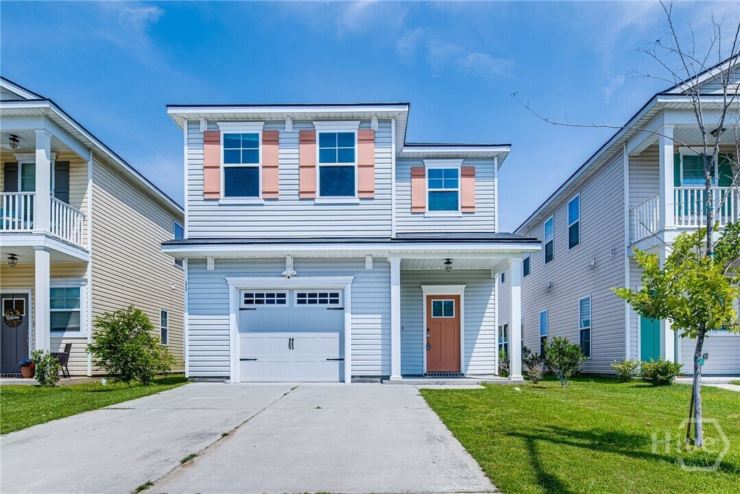 11 Pomona Cir in Savannah, GA - Building Photo