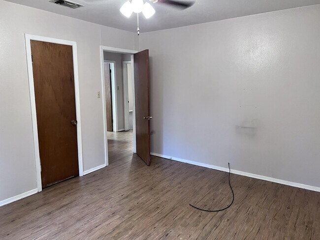 389 Co Rd 4120 in Pittsburg, TX - Building Photo - Building Photo