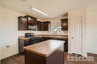 1367 Barrel Dr in Dallas, TX - Building Photo - Building Photo