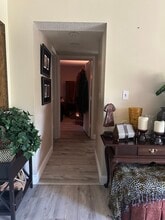 105 4th Ave NE, Unit 105 4th Ave. NE #329 in St. Petersburg, FL - Foto de edificio - Building Photo