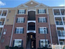 745 Strassle Wy in South Plainfield, NJ - Building Photo