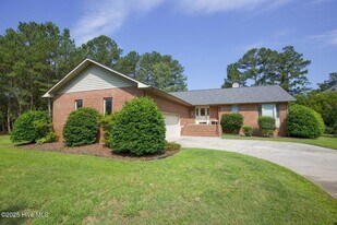 1205 Greenbriar Dr in Vass, NC - Building Photo