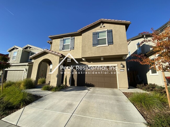 4260 Emerald Gate Ln in Folsom, CA - Building Photo - Building Photo