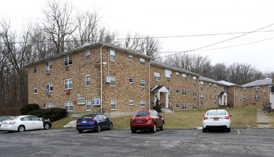 Knox Village Apartments in New Windsor, NY - Building Photo - Building Photo