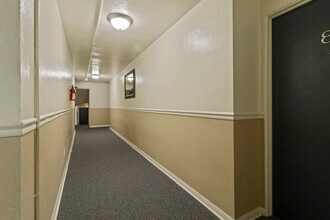 1350 Columbine St, Unit 8 in Denver, CO - Building Photo - Building Photo