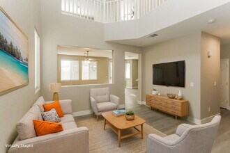 8072 Farthings Hill Dr, Unit 306 in Las Vegas, NV - Foto de edificio - Building Photo