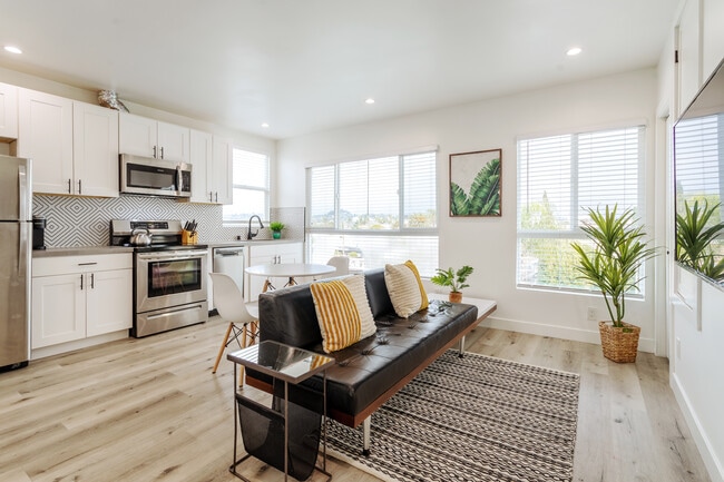 property at 1248 W 37th Dr