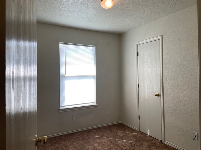 2802 Edgefield St in Killeen, TX - Building Photo - Building Photo
