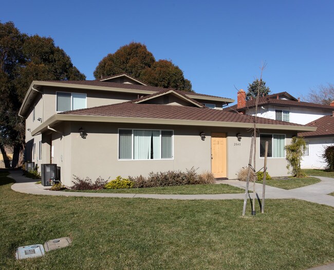 2848 Norcade Cor in Sacramento, CA - Building Photo - Building Photo
