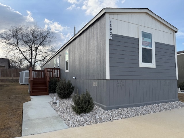 15927 S Flores Rd in San Antonio, TX - Building Photo - Building Photo