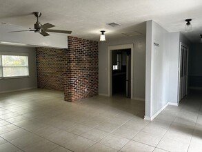 1709 Inlet Dr in North Fort Myers, FL - Building Photo - Building Photo