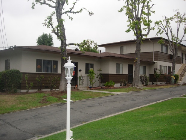 519 Linwood Ave, Unit A in Monrovia, CA - Foto de edificio - Building Photo