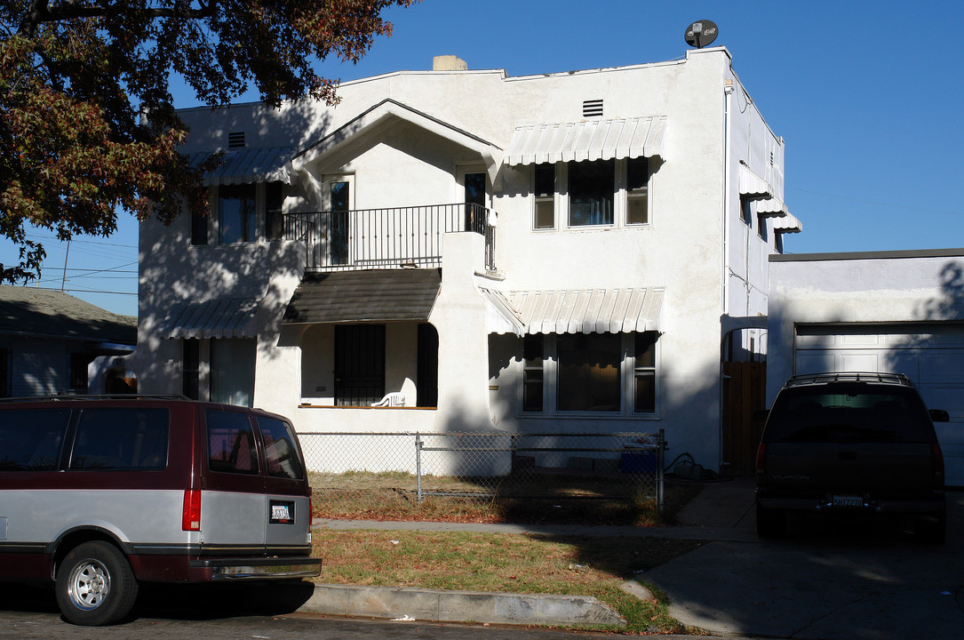 109 E Spruce Ave in Inglewood, CA - Building Photo