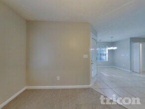 538 Grove Pointe Ct in Locust Grove, GA - Foto de edificio - Building Photo