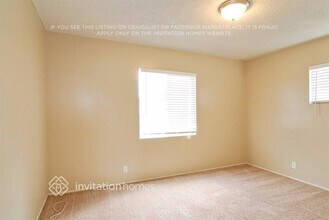 719 Erica St in Escondido, CA - Foto de edificio - Building Photo