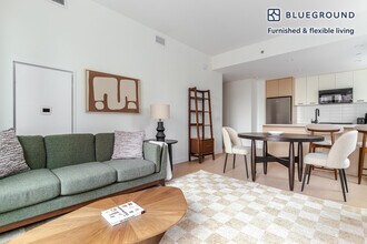 11 Wharf Way, Unit SI FL4-ID2227 in Brooklyn, NY - Building Photo - Building Photo