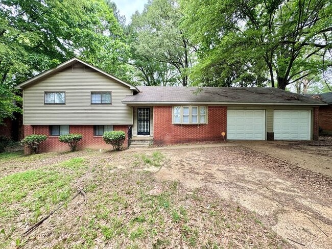 property at 1898 Goodhaven Dr