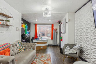 1724 Snyder Ave in Philadelphia, PA - Building Photo - Interior Photo