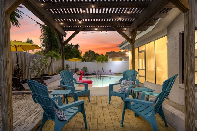 property at 10526 118th St