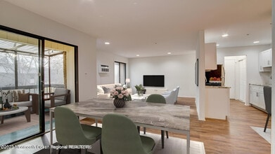 15 Pine Cluster Cir in Englishtown, NJ - Building Photo - Building Photo