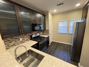 12212 Brigadoon Ln in Austin, TX - Building Photo - Building Photo
