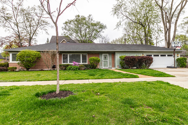 property at 901 Hunter Rd