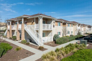 Arroyo del Camino in Avenal, CA - Building Photo