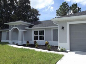 2819 Yacolt Ave in North Port, FL - Building Photo