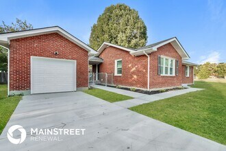 5401 Johnsontown Rd in Louisville, KY - Building Photo - Building Photo