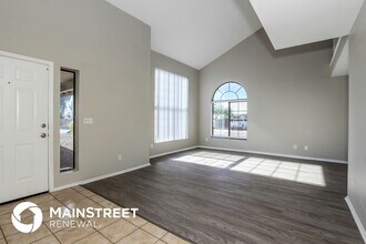 6520 W Paradise Ln in Glendale, AZ - Foto de edificio - Building Photo