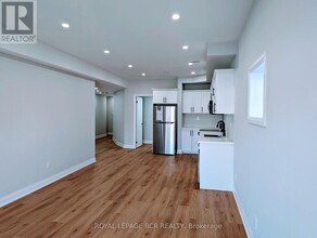 14 Atkinson Cres in New Tecumseth, ON - Building Photo - Building Photo