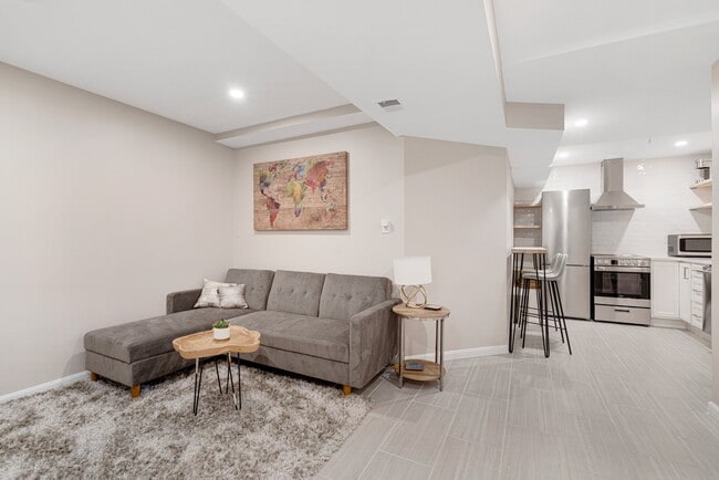 3314 7th St SE, Unit #B in Washington, DC - Building Photo - Building Photo